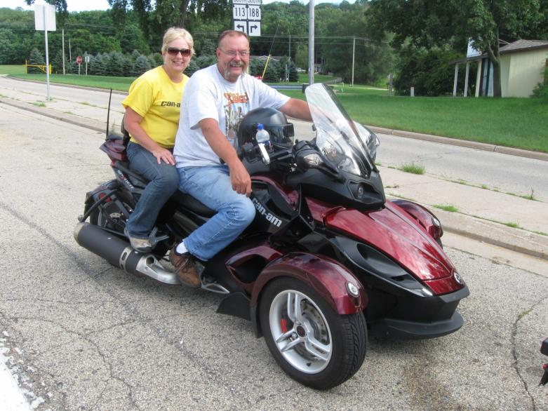 Paula & Butch waiting to board the ferry.