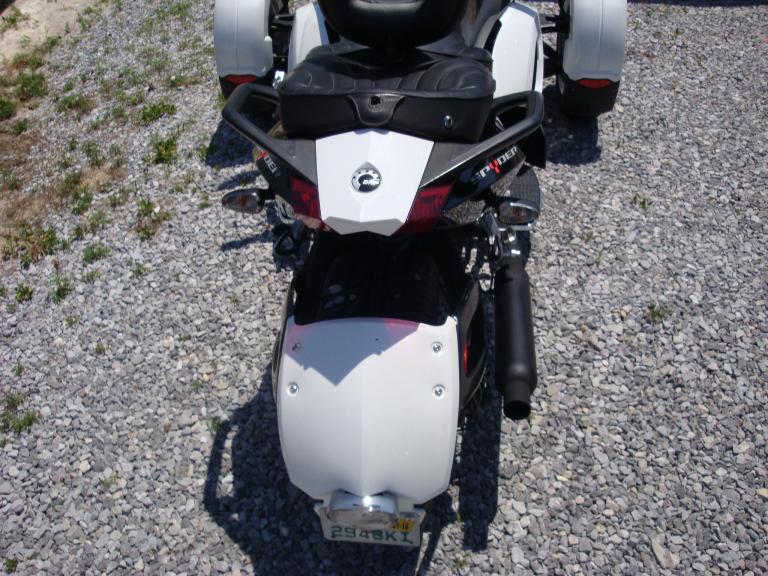 Pearl White Metal Flake 2008 GS Can Am Spyder 005