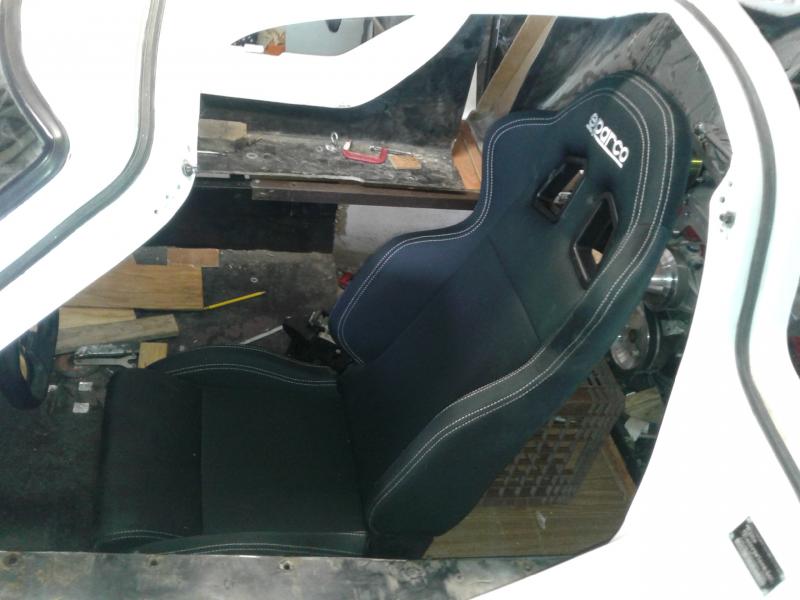 Pic #2 of the new Sparco seat