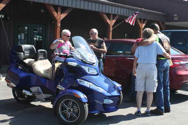 Pinky Jo explains some mods