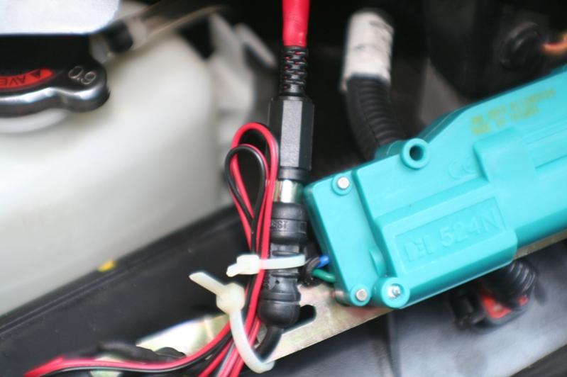 Plug for the Red button and the Garage door opener. The Plug is so the Spyder service can be done. Also if the Garage door needs to be reprogram un pl