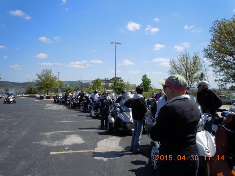 Potty stop at Tabletop Lake