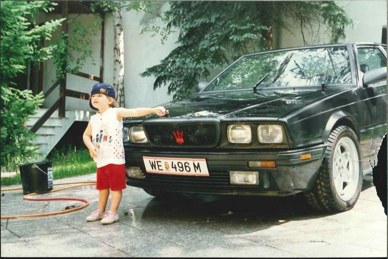 princess car with a crown - biturbo