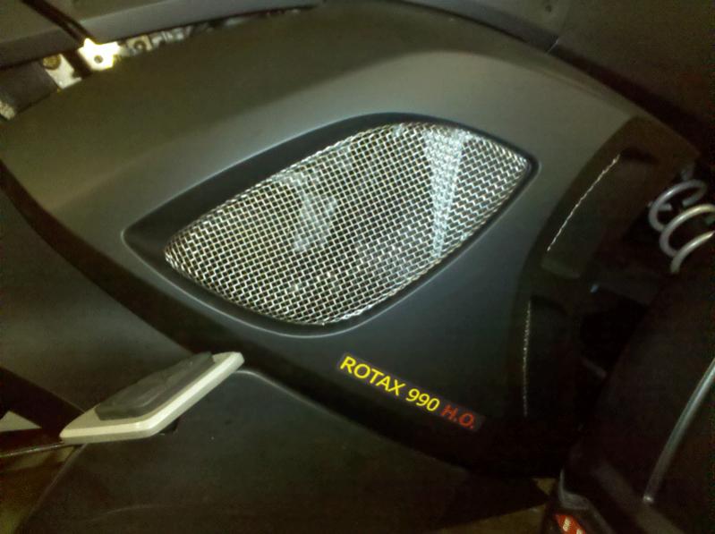 RADIATOR COVER (STEALTH) WITH STAINLESS STEEL GRILLE