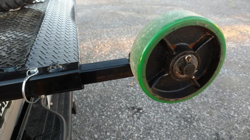 Removable landing wheels