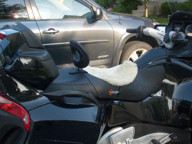 Right-side of Spyder View.  I've got the backrest positioned perfectly now.