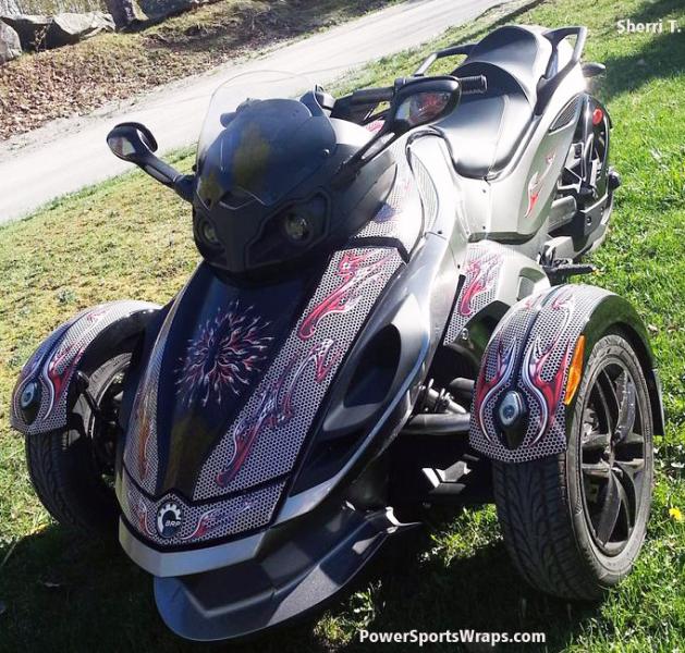 RS custom kit: Ghost 104 created for Sherri T. Available for Spyder RS / ST / GS models.