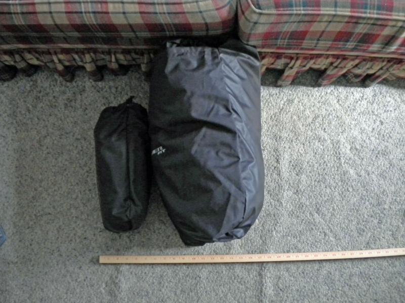 RT-S Covers from side
Travel Cover (left)
Outdoor Cover (right)