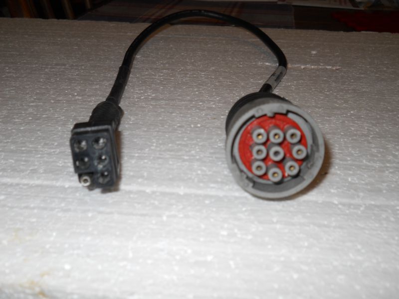 RTS Trailer Adapter
9-pole RT to 6-pole trailer