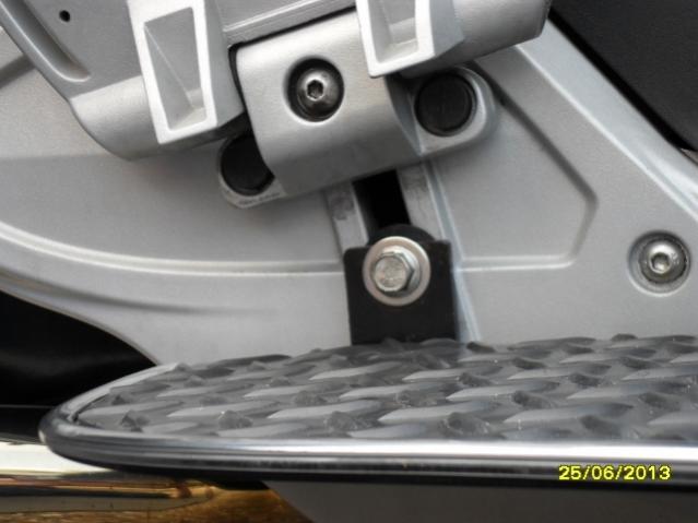 S/S M8 X 40mm Hexagon Flange bolt used to secure L shaped bracket to the rear Passenger Footrest  for Seal Floorboards Note rubber washer