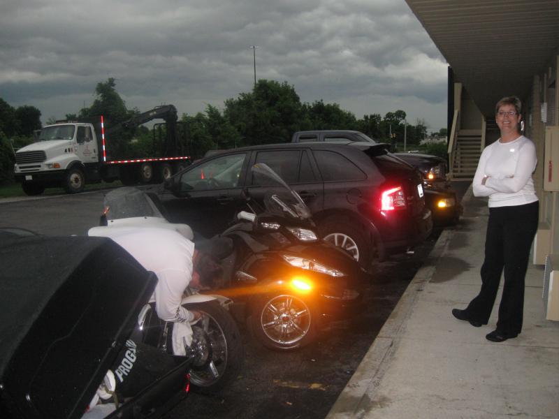 Saying good-bye to Ann and Joe in Brownsburg, IN. Check out the sky!