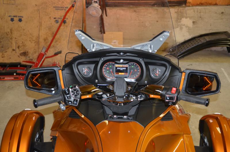 Sequential LED Arrow Mirror Turn Signal