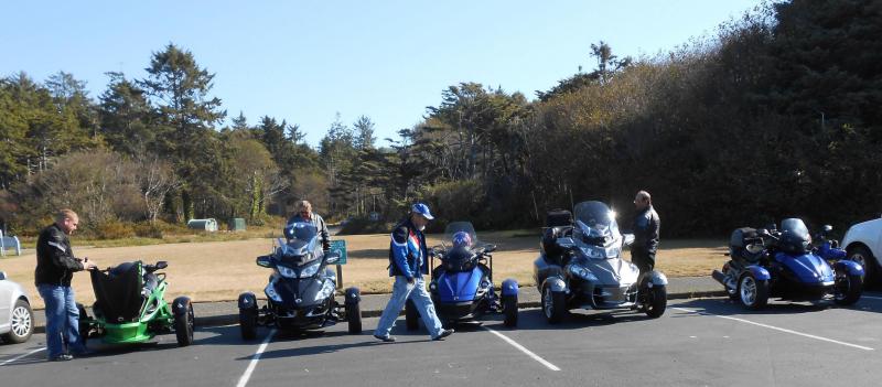 Six local Washington riders AT Klalock Lodge for lunch