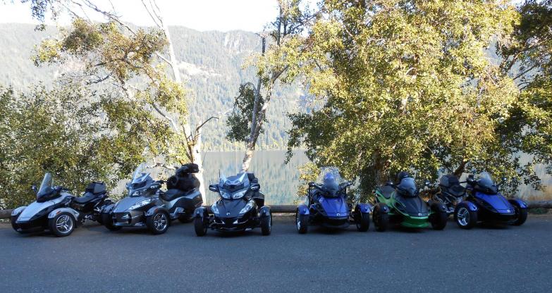Six Spyders resting near Lake Cresent
