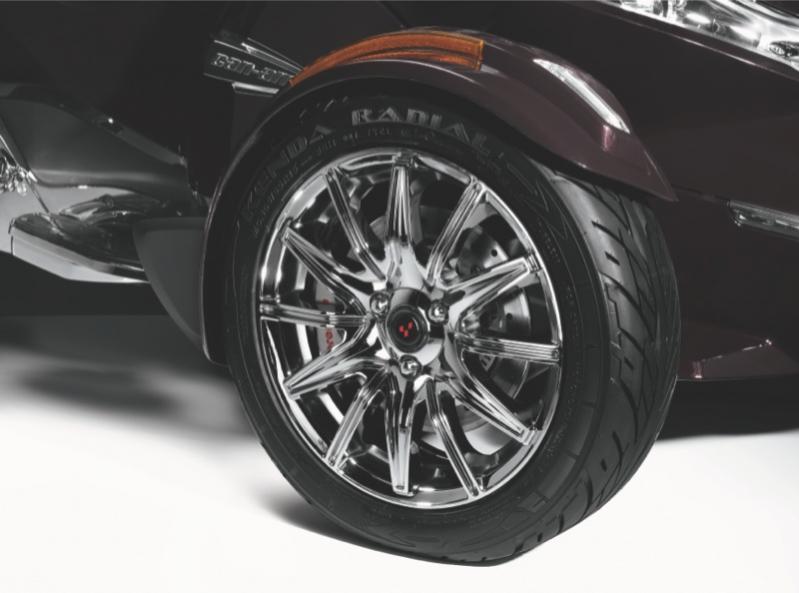 smRT LTD Chrome wheel