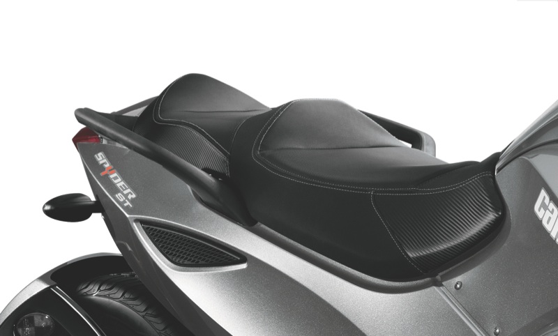 smST Sport Touring Seat 13 White Bckgrnd