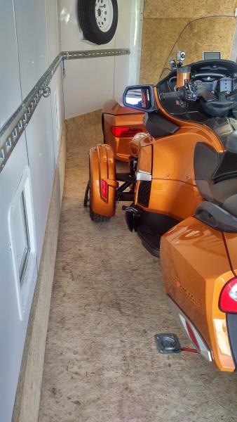 Spyder and Freedom trailer anchored in