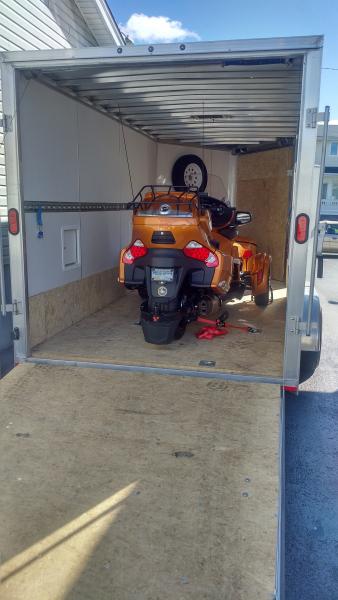 Spyder and Freedom trailer anchored in