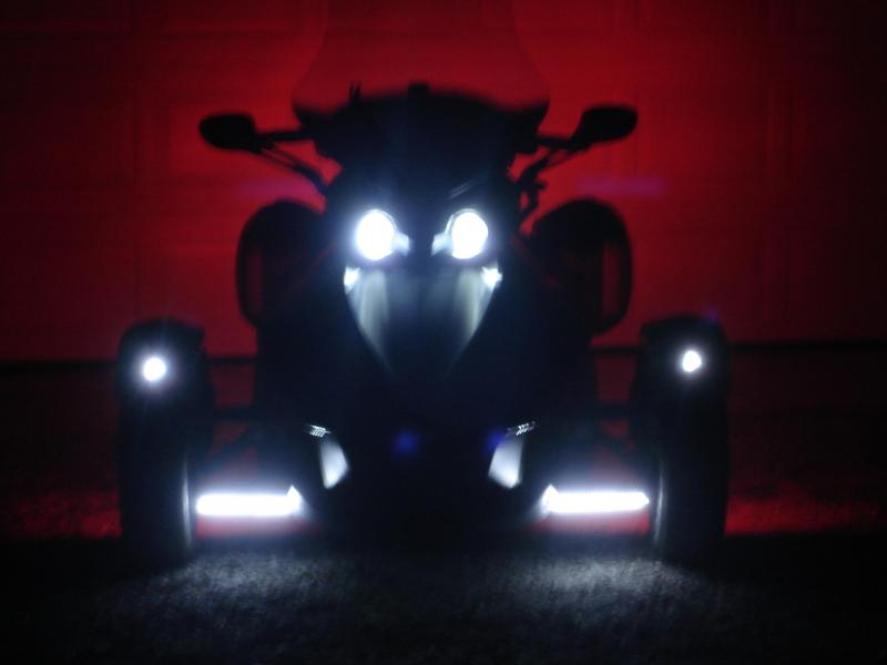 spyder at night