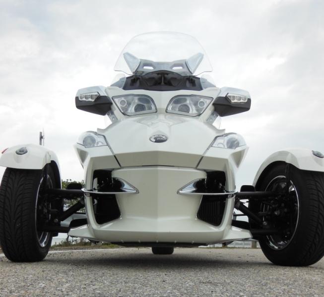 Spyder at the Skyway ground level