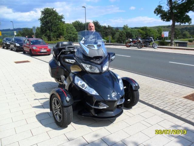 Spyder parked nr the Sorpe Dam