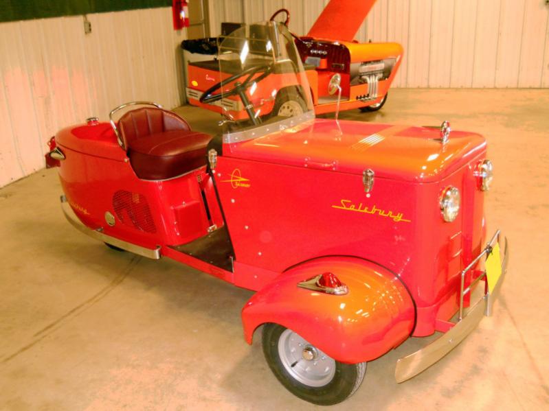 Spyder prototype?
1950 Salsbury Tri-Car right side