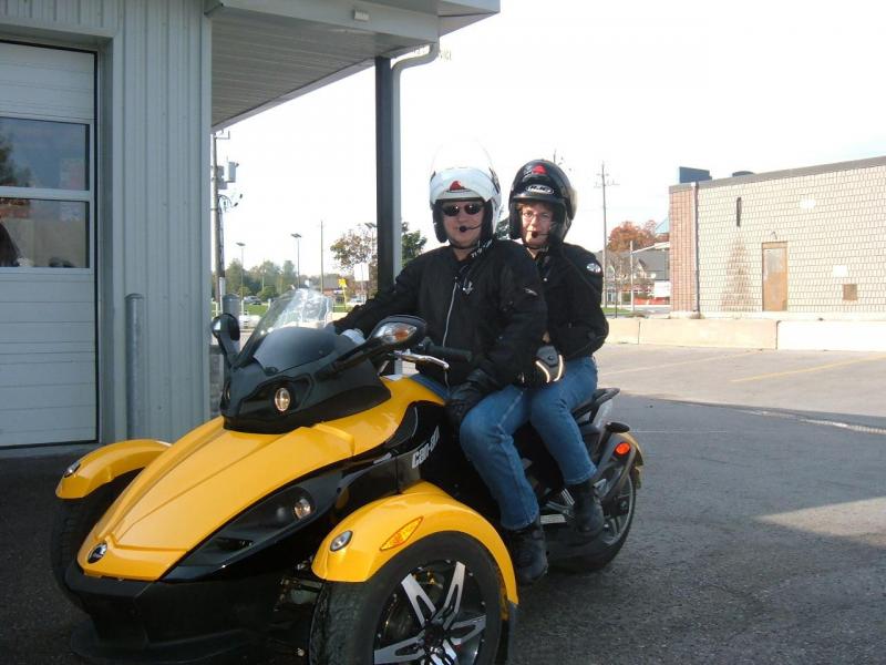 Spyder test ride October 2007, Uxbridge, Ontario