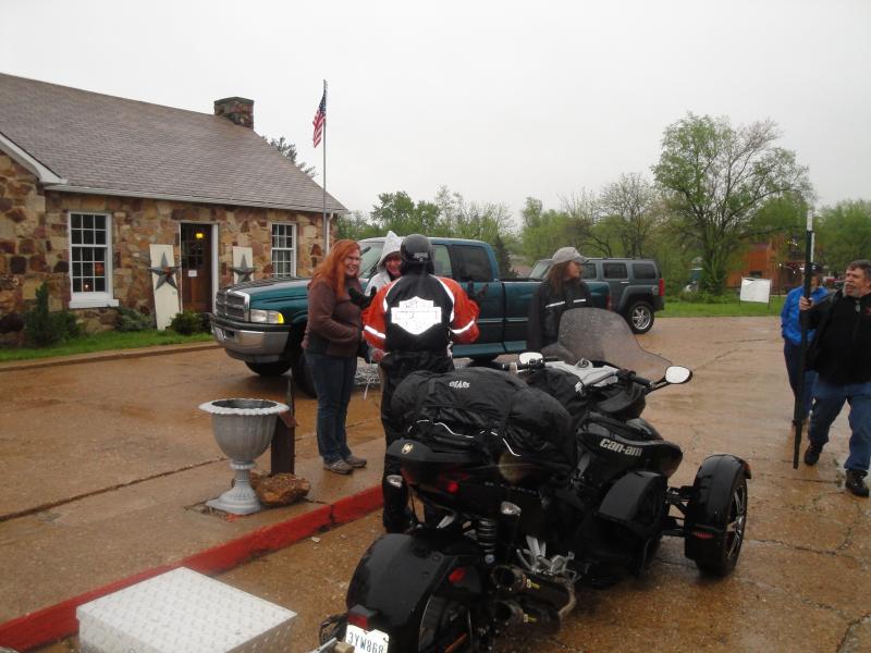 Spyderfest 2011 - Arriving in Cuba