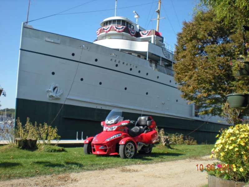SS Keewatin
Saugatuck, MI
October 2011