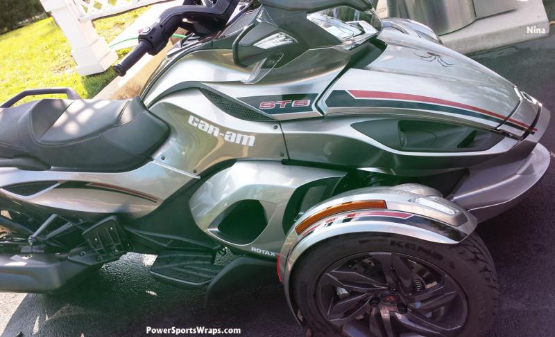 ST Break Stripe: Black / Burgundy color. Other colors available.