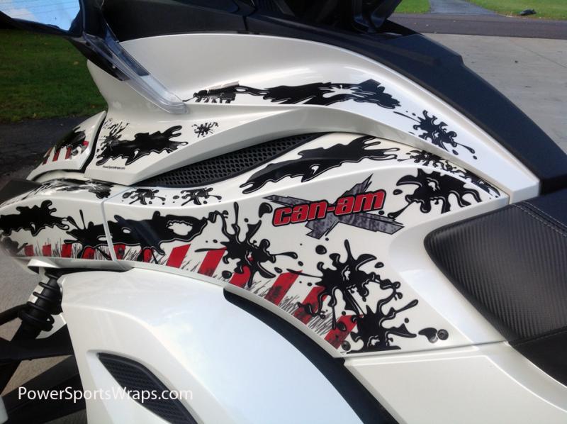 ST side panels with custom logo