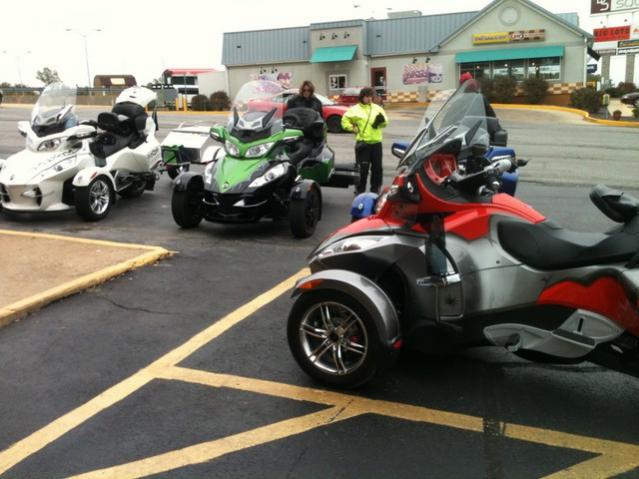 Steve & Connie Mac, Jeff & Brenda Campbell & Brenda Barton at Coltons in Poplar Bluff. They went on to Branson, I had to bail back home. Another day t