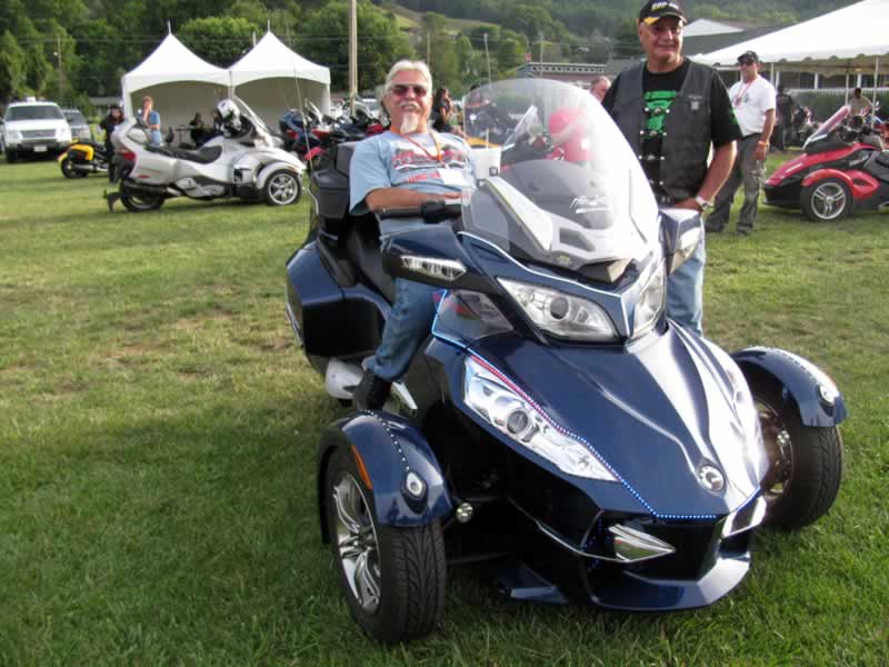 Steve relaxing on his RT