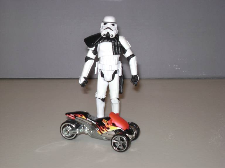 Stormtrooper and spyder