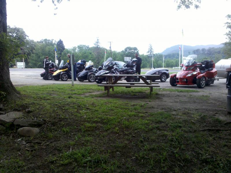 The gang at our "rest-stop" on way to Maggie Valley