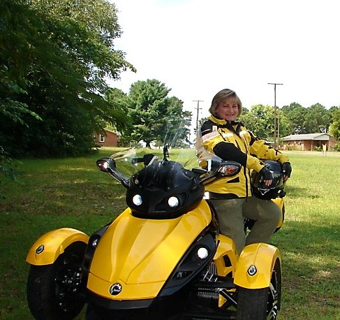 The name "Old Yeller" just sprung up in my head while looking at her yesterday.