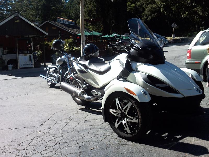 The RS-S in front of the restaraunt