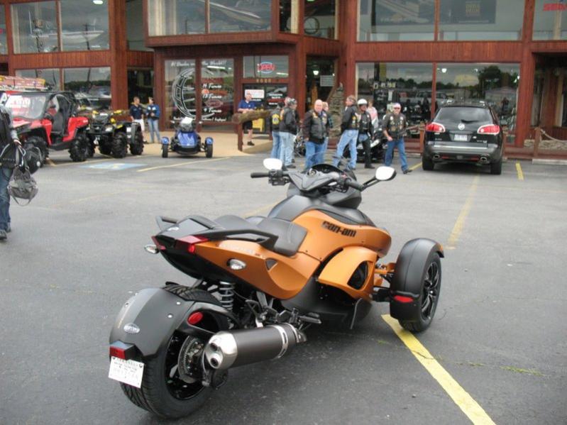 The Spyder waiting patiently for me to get on!