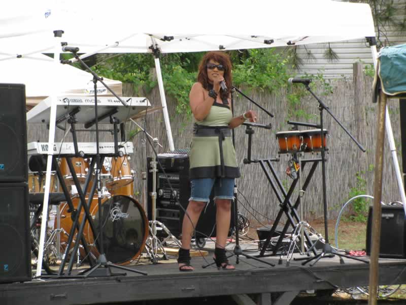 They had live entertainment, food, and a good atmosphere in the park all day long.