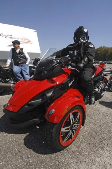 TI-7264 Kalavera on his Spyder