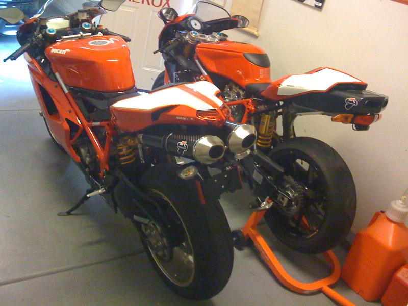 Took these pics of the bikes right when I got the 1098R. I've done alot of mods since then..