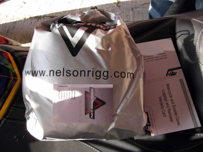 Travel bag with cover inside