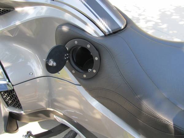 Ultimate seat #3http://www.spyderlovers.com/forums/album.php?albumid=1265&attachmentid=50502