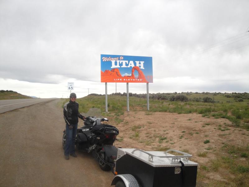 Utah / Colorado boarder.  Welcome to Utah!