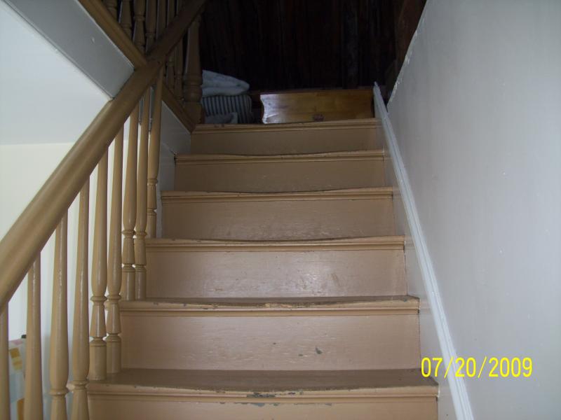 Very worn stair treads in the Duon house.