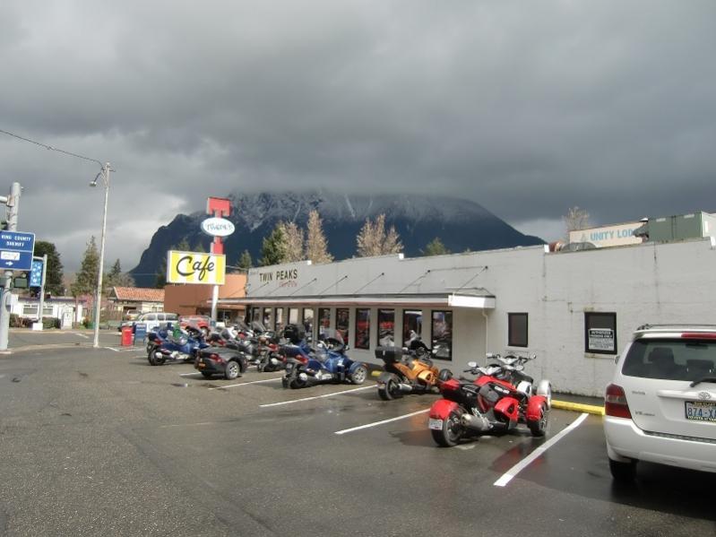 Washington State's Meet and Eat followed by ride to Snoqualmie Falls 4/2/11