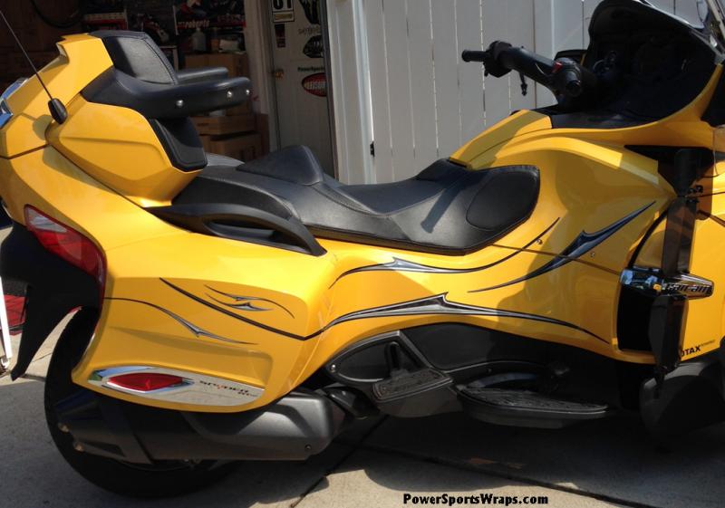 Wind 108 Gray - Side panels positioned to make the kit flow on the bike.  You will have to separate the pieces to apply them like this